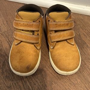 Boys toddlers shoes size 8